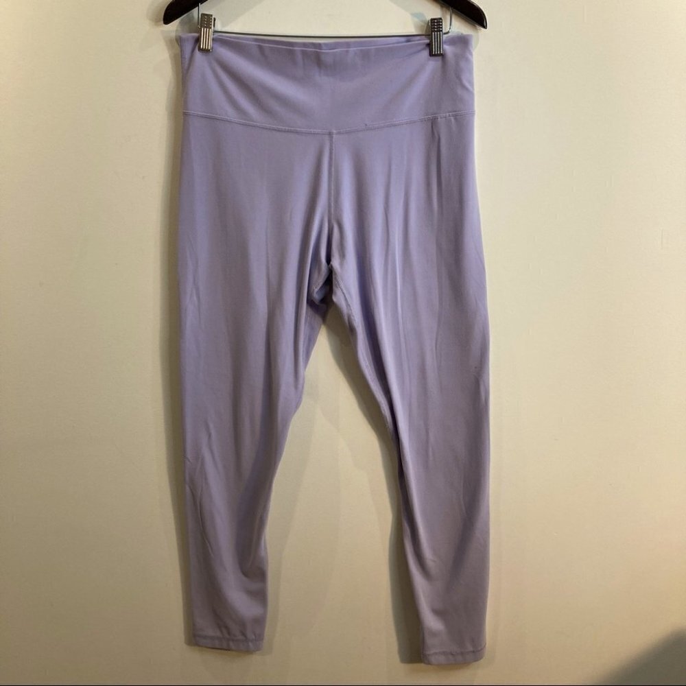 TNA Sz 1X High Rise Super Soft Comfort Waist Lilac Lavender Leggings